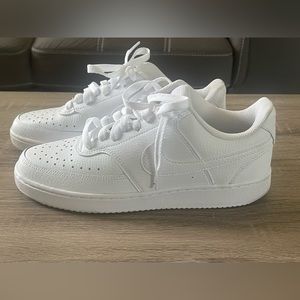 Nike- Court Vision Low Women’s (White) 8.5